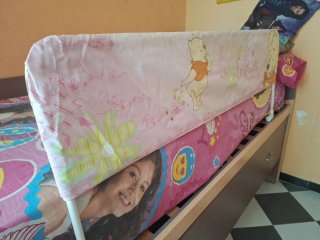 Barrera de seguridad para cama infantil