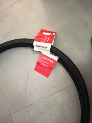 Cubierta Vittoria Zaffiro Pro 700x28c