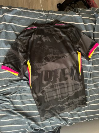 Camiseta Chelsea Nike Negra y Rosa