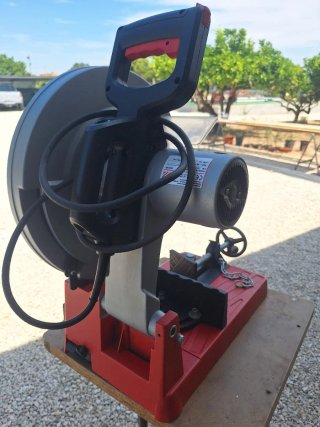Tronzadora para metáles
