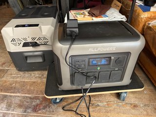 Estación de Energía Allpower 1500W con paneles