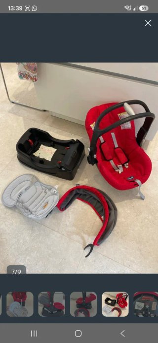 Seggiolino auto e marsupio Chicco Auto-Fix