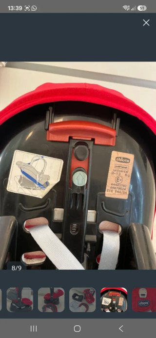 Seggiolino auto e marsupio Chicco Auto-Fix