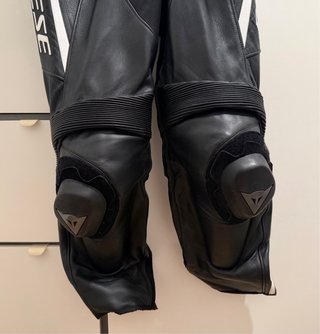 Mono Moto Dainese Avro D2 2 Piezas - Talla 52