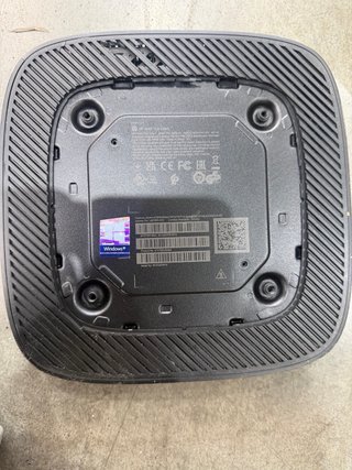 Mini PC Negro paquete