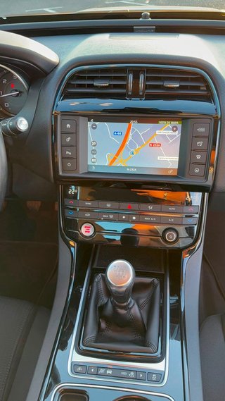 Jaguar XE 2016
