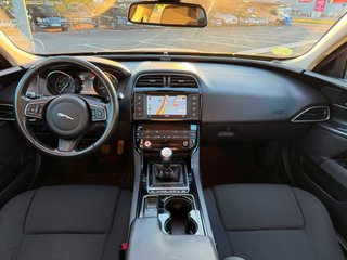Jaguar XE 2016