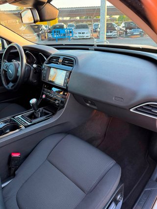 Jaguar XE 2016