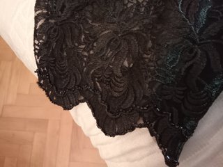 Blusa satén grande elegante mujer con azabache