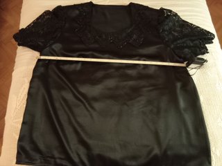 Blusa satén grande elegante mujer con azabache