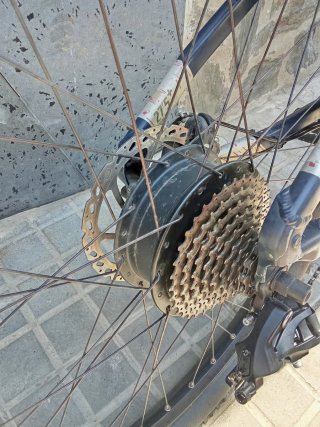 Bici Eléctrica Talla S 27.5 ( Falta batería)