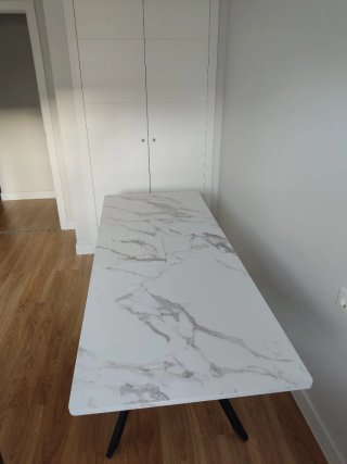 Mesa extensible efecto mármol 150/180cm