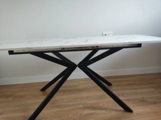 Mesa extensible efecto mármol 150/180cm