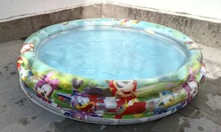 Piscina infantil hinchable Disney Mickey y amigos