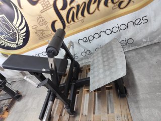 Máquina Hip Thrust