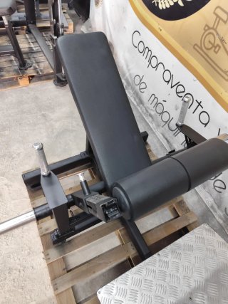 Máquina Hip Thrust