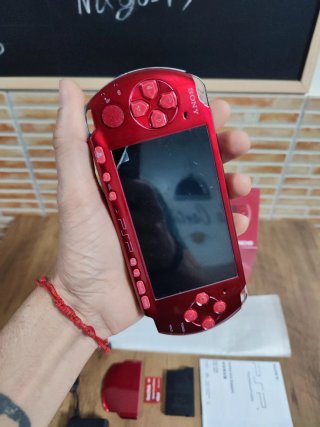 PSP 3000 Rosso e Blu