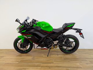 KAWASAKI Ninja 650   (modelo actual) 2022