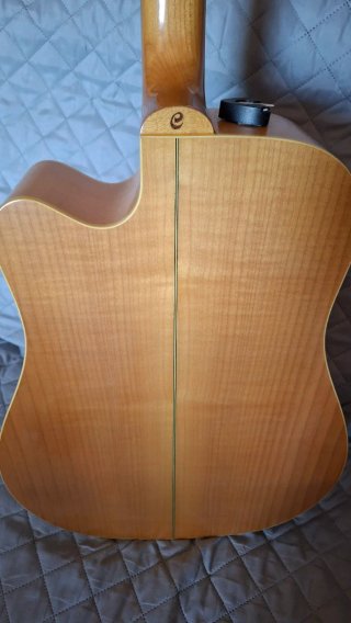 Chitarra Elettroacustica Cort MR 710F
