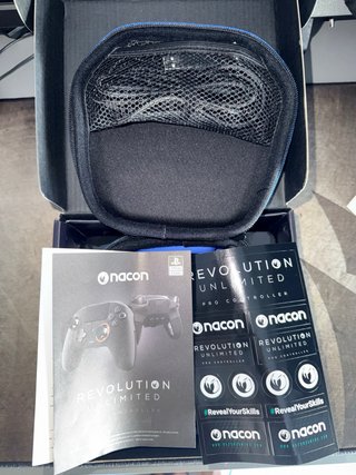 Nacon Revolution Unlimited Pro Controller PS4/PC
