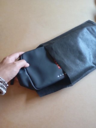 Conjunto Neceser Prada Ocean y frasco vacío Carbon