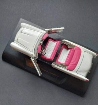 Auto in Scala 1/32 NUOVO. Classico americano anni '50