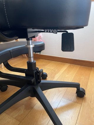 Silla ergonómica de oficina negra