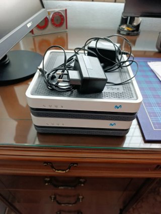 2 Router HGU Movistar Fibra