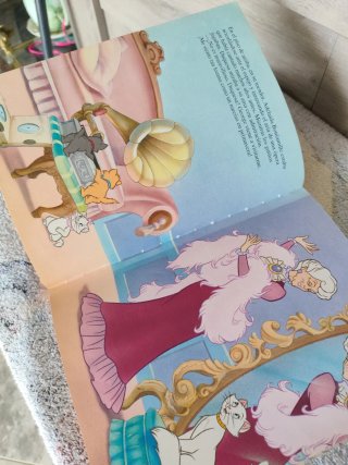 Cuento Disney los aristogatos