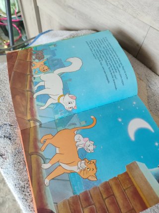 Cuento Disney los aristogatos