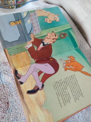 Cuento Disney los aristogatos