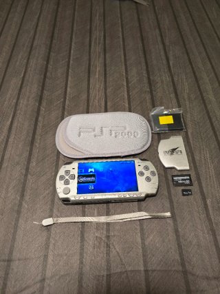 PSP Slim 2004 Final Fantasy Argento