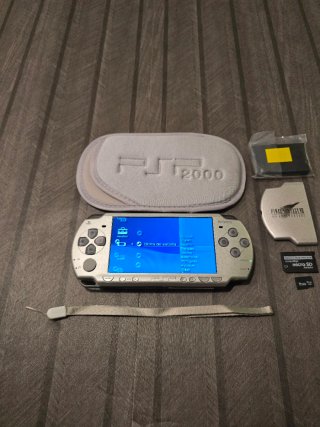 PSP Slim 2004 Final Fantasy Argento
