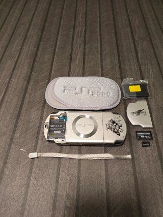 PSP Slim 2004 Final Fantasy Argento
