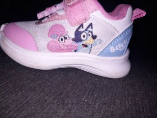 Scarpe bimba Bluey rosa e bianche