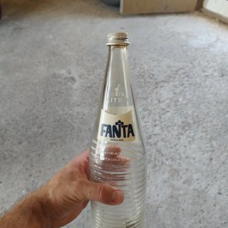 Lotto 2 Scatole di Bottiglie Antiche Anno 87