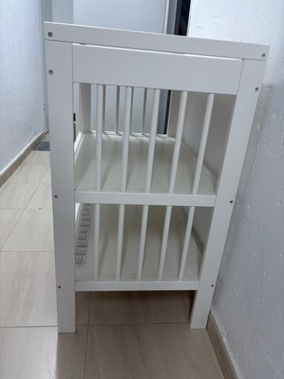 Cambiador de bebé blanco