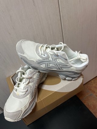 Asics Gel Zapatillas Deportivas Blancas y Grises