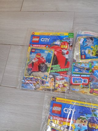 Lote 5 Revistas LEGO City