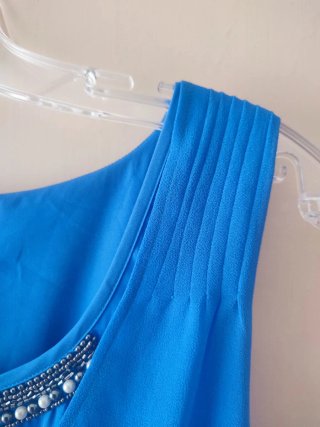 Vestido azul con pedrería