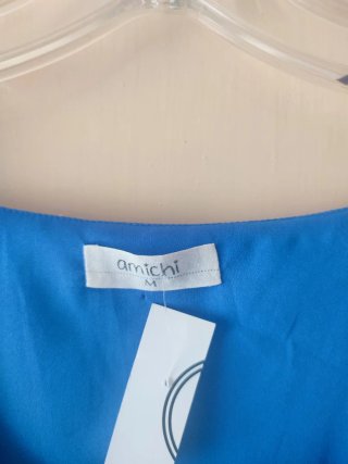 Vestido azul con pedrería