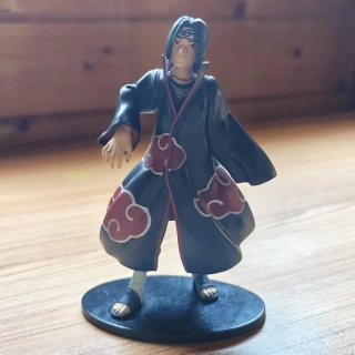 Figura Itachi Akatsuki