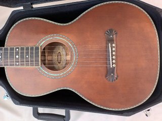 Washburn R314kk Parlor Guitar