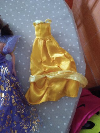 Muñecos de La Bella y la Bestia
