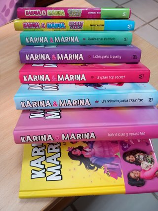 LOTE 8 libros KARINA Y MARINA