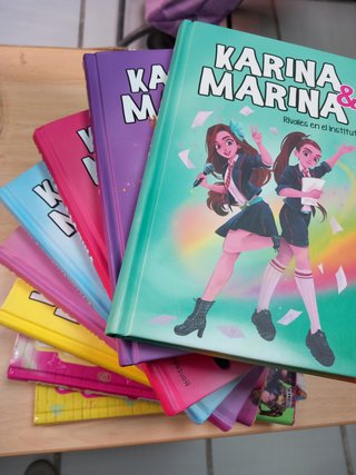 LOTE 8 libros KARINA Y MARINA