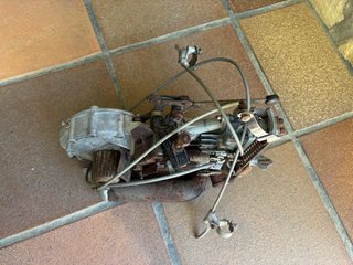 Motor Mosquito M-50 de bicicleta antigua completo