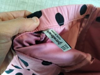 Falda Stradivarius rosa lunares XS