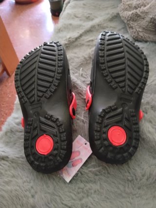 Chanclas Kou Fu Sport Negras y Rojas