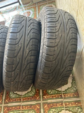 Llantas de chapa con neumáticos